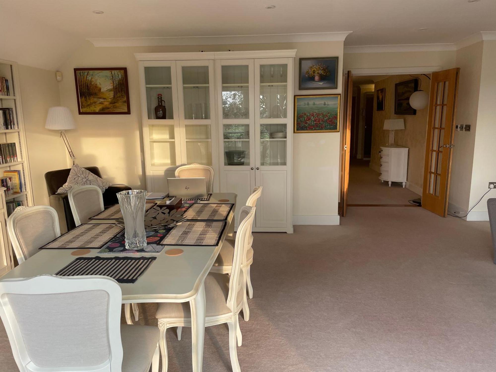 Top Floor En-Suite Double Bedrooms With Great View Of Windsor Castle & Free Parking ภายนอก รูปภาพ