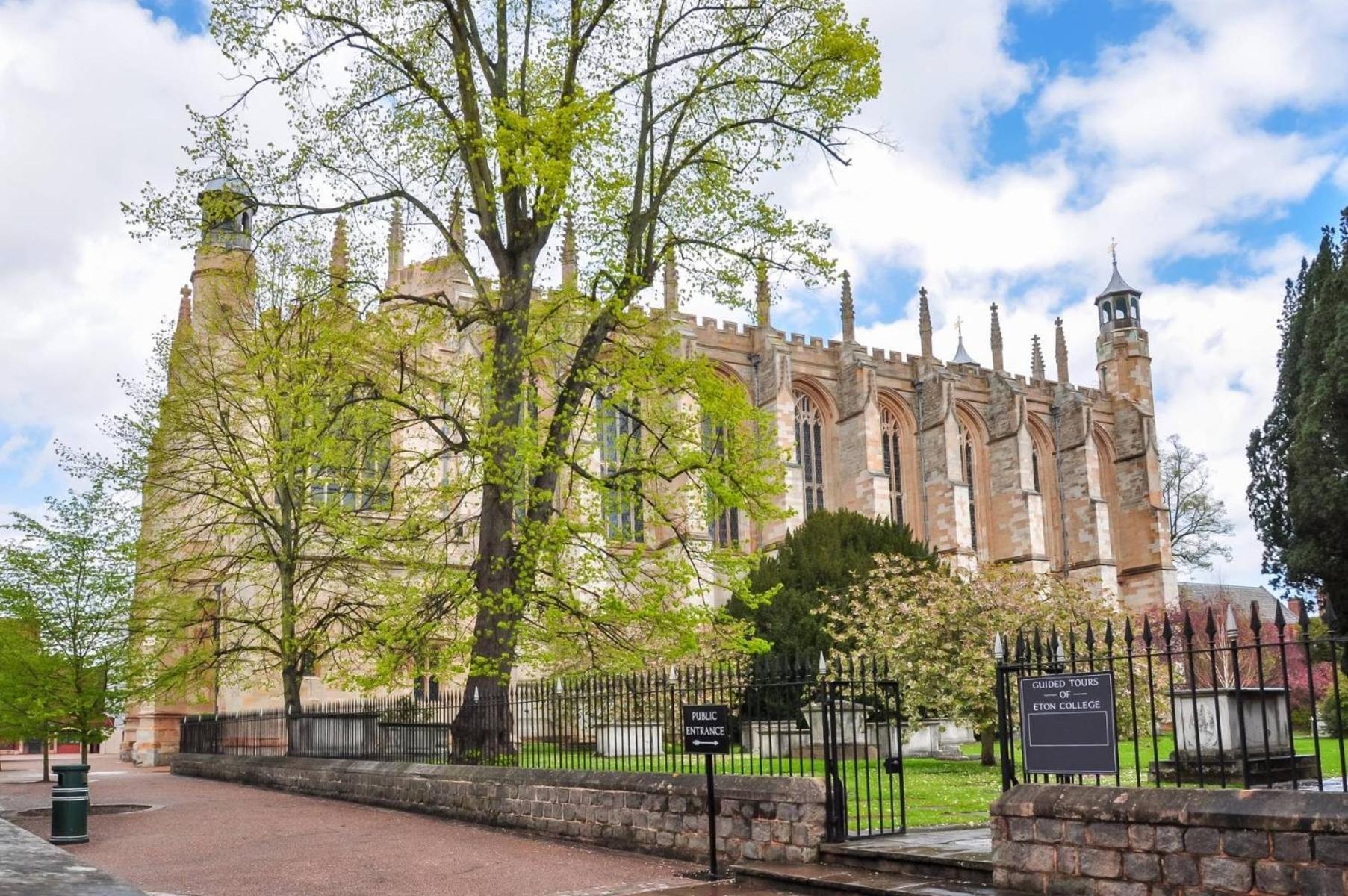 Top Floor En-Suite Double Bedrooms With Great View Of Windsor Castle & Free Parking ภายนอก รูปภาพ